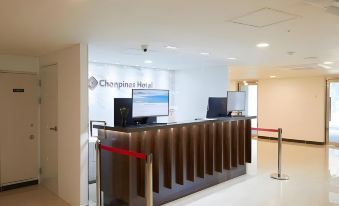 Sokcho Chonpines Beach Hotel