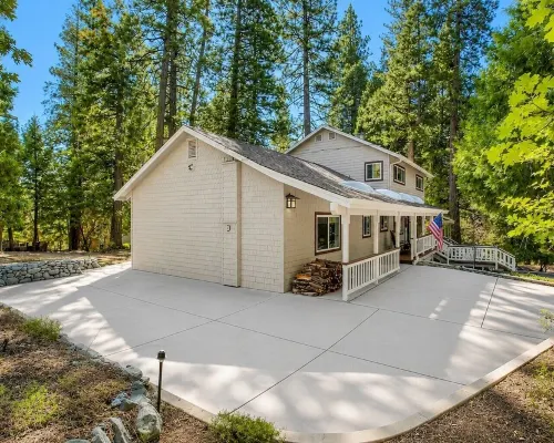 LAKEMONT PINES  •  Big Family Home  • AC • DOG + RV's アーノルドのホテル