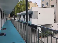 هوتل كوينيغ Hotels near 11.سِمرنج