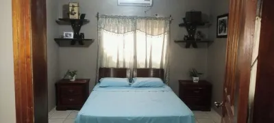 Toronjal II Executive Suites Hotel di 