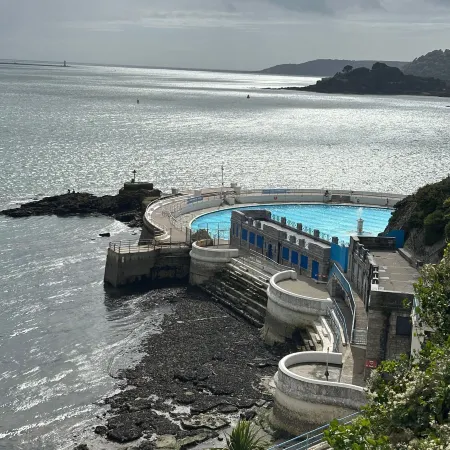 Modern, 2Br Villa Walk to Beach Parking WiFi Dawlish Warren
