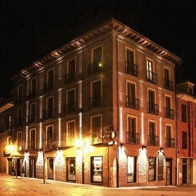 Hotel Spa QH Centro León Hotels near San Marcos Convent