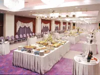 Hotel Ravie Kawaryo - Kolam Renang