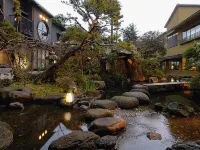Yuraku Hotel - bar