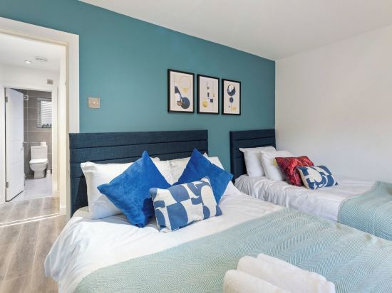 Apartment - Sleeps 11 - Hampstead Group Stay