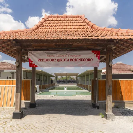 RedDoorz @ Kota Bojonegoro