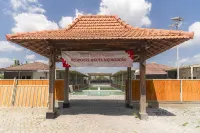 RedDoorz @ Kota Bojonegoro - 2-stjärniga
