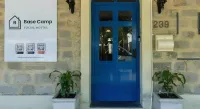 Base Camp Hostel - Hostels