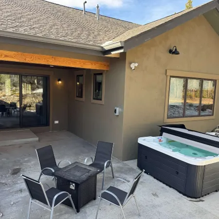 34 Acre Escape Games Hiking Pool Table Bicycles