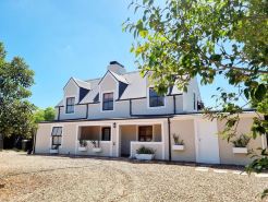Country Retreat With Pool & Braai, Sleeps 6