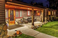 Lake Huron Beachfront, Hot Tub, Kayaks, 10 minutes to Mackinaw City - Chalets