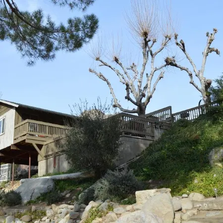 Sequoia Lodge