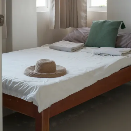 2BR Simple Budget Homestay, beach, parking, Wi-Fi