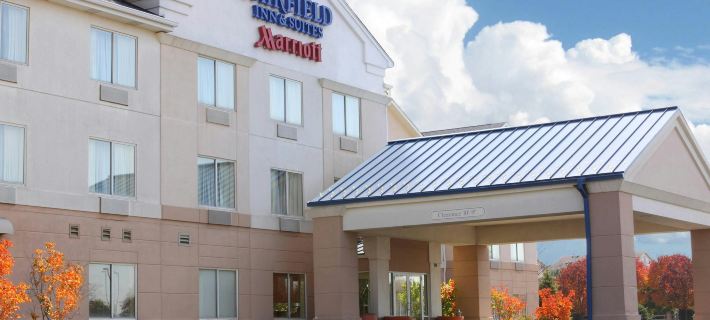Fairfield Inn & Suites Chicago St. Charles Hotels in Kane County
