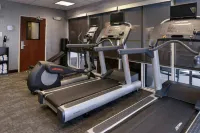 Fairfield Inn & Suites Cedar Rapids - نادي رياضي