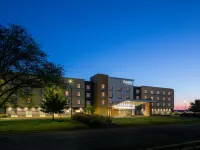 Fairfield Inn & Suites Columbus Airport Ξενοδοχεία κοντά στο αεροδρόμιο John Glenn Columbus International Airport