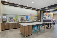 Tru by Hilton Gastonia - breakfast