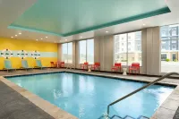 Tru by Hilton Florence I-95 - Pools