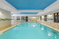 Hampton Inn & Suites Claremore - Pools