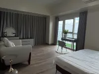 Seaview PoolView Retreat Next Okada NAIA - Balcony