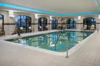 Courtyard Buffalo Airport - Pools