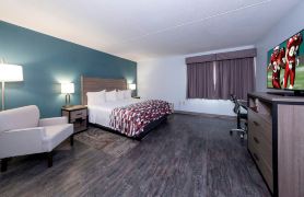 Red Roof Inn & Suites Wilmington - New Castle