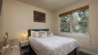 Hollygrape Pedal & Pine Hideaway by Avantstay Bend Hideaway Deck + Near Mt. Bachelor + Breweries - Apartments