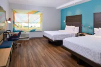 Tru by Hilton Coppell DFW Airport North - Pools