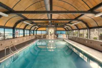Club Wyndham Newport Onshore - Pools