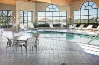 DoubleTree by Hilton Racine Harbourwalk - parking