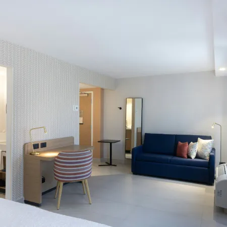 Hampton by Hilton Saltillo