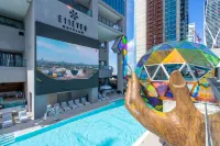 E11EVEN Studio · Bay Views + Rooftop Day Club Pool - مسبح