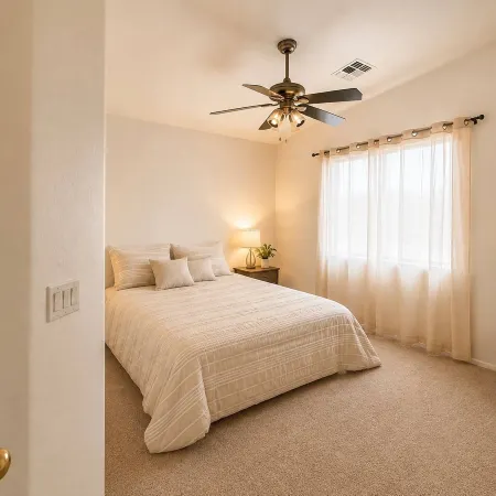 Spacious 5-Bedroom Maricopa Retreat Comfort and Convenience
