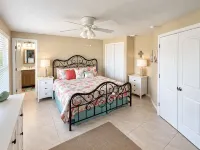 5-Min Walk to Beach! Private Heated Pool & 5Br Home - sul mare