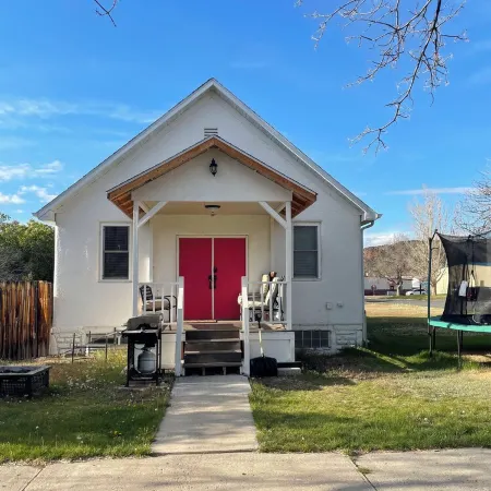 4 bedrooms 3 bath, Tranquil Home, Master suite & Jet tub, Mins from Hot Springs Hotel di Thermopolis