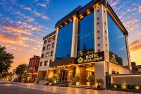 Hotel Crystal Retreat - 3 Yıldız
