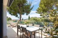 Hôtel Particulier Cassis - Hpc Suites Cassis Centre - Parking Securisé & Piscine Chauffée - 4-Star