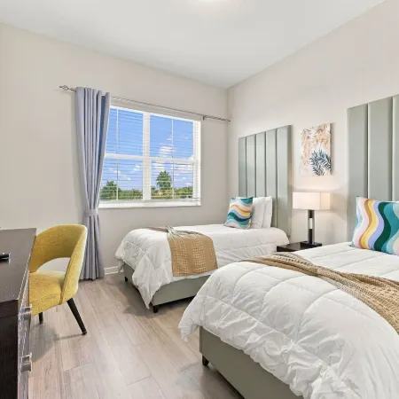 Orlando for Work or Play, Comfortable 3BR Condo