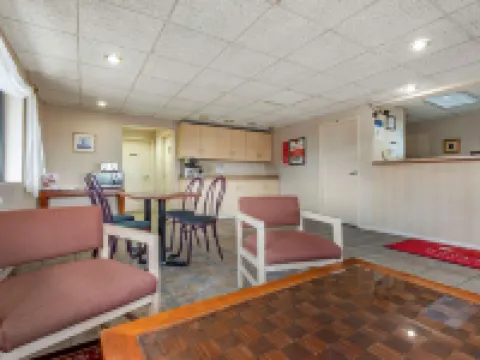 Econo Lodge Dewitt I-90 Hotels in De Witt