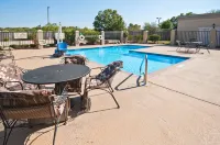 Hampton Inn Canton - Uima-altaat