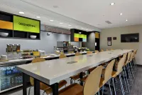 Home2 Suites by Hilton Gulfport I-10 - Aamiainen