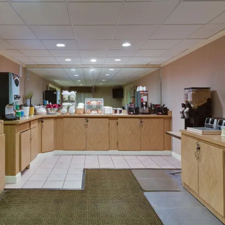 La Quinta Inn & Suites by Wyndham Lakeland East
