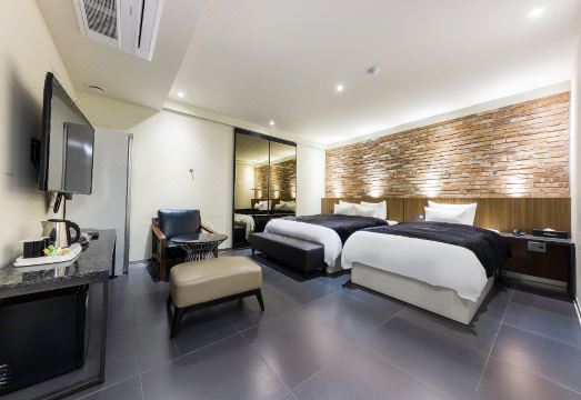 디엠프레스호텔