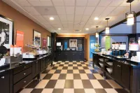 Hampton Inn & Suites Danville - breakfast