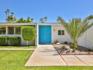 Mid Century Home, Newly Remodeled Koolfog Mist