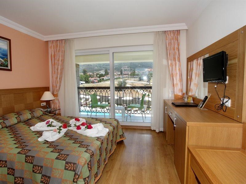 Orka Club Hotel & Villas