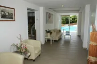 Apartamentos Petit Xuroy Hotels in Punta prima