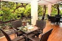 Hotel Lake View
