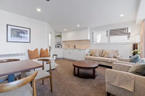 Queenstown House Lakeside