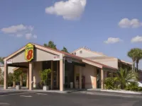 Super 8 by Wyndham Kissimmee/Maingate/Orlando Area